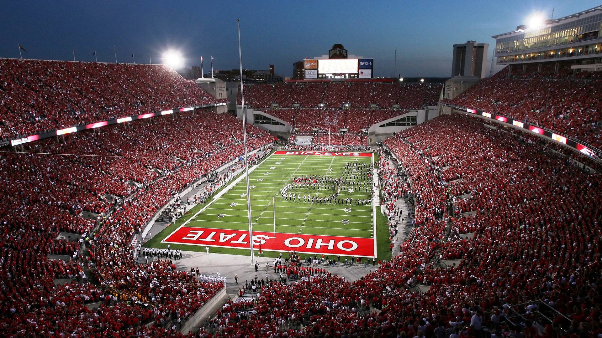 英雄联盟全球总决赛，巅峰对决引爆电竞热潮_28圈相信品牌的力量